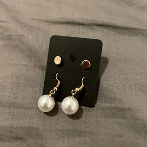 2-pair big pearl earrings set